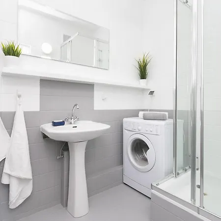 Rooms4less Pensionat *